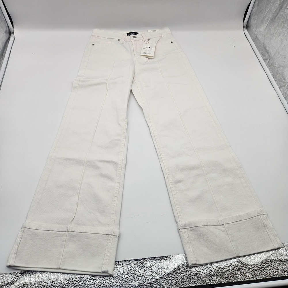 Free Assembly White Mid Rise Cropped Wide Leg Cuffed Jeans Size 0 NWT